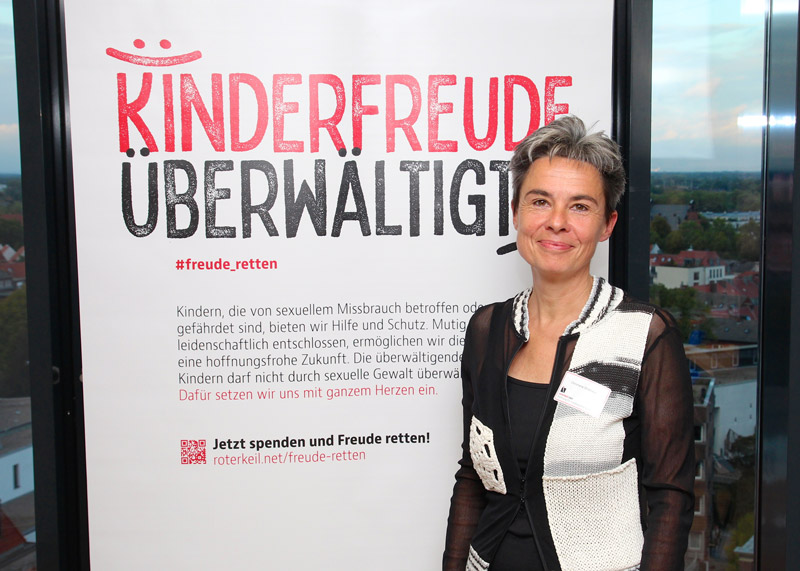 Christiane Strathaus | Porträtfoto |  Christian Osterhaus | Berater für Führungskräfte | christian-osterhaus.de